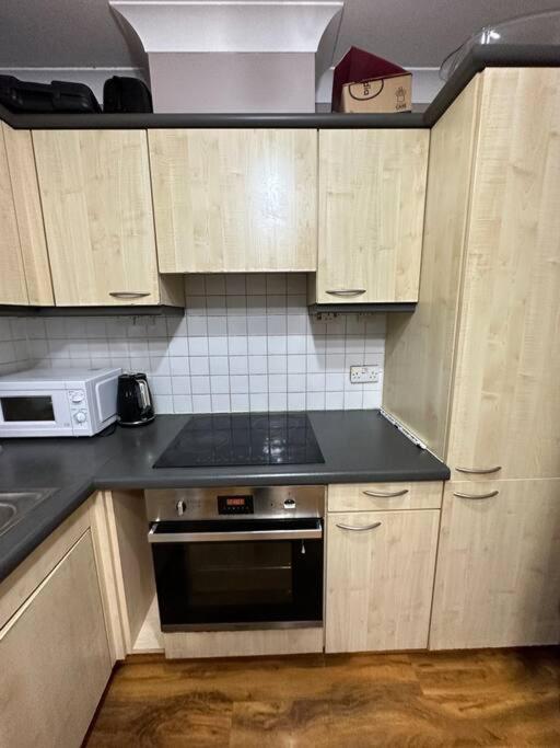 A 2 Standard Bedrooms Flat Λονδίνο Εξωτερικό φωτογραφία