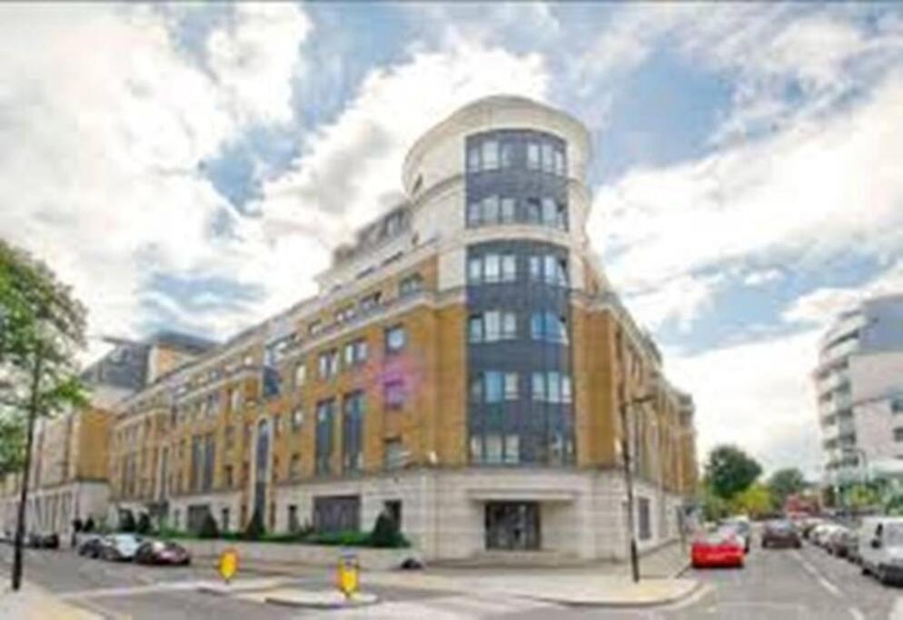 A 2 Standard Bedrooms Flat Λονδίνο Εξωτερικό φωτογραφία