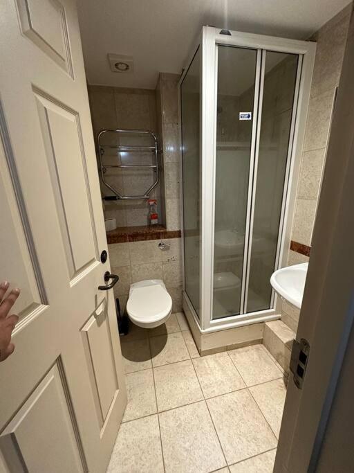 A 2 Standard Bedrooms Flat Λονδίνο Εξωτερικό φωτογραφία